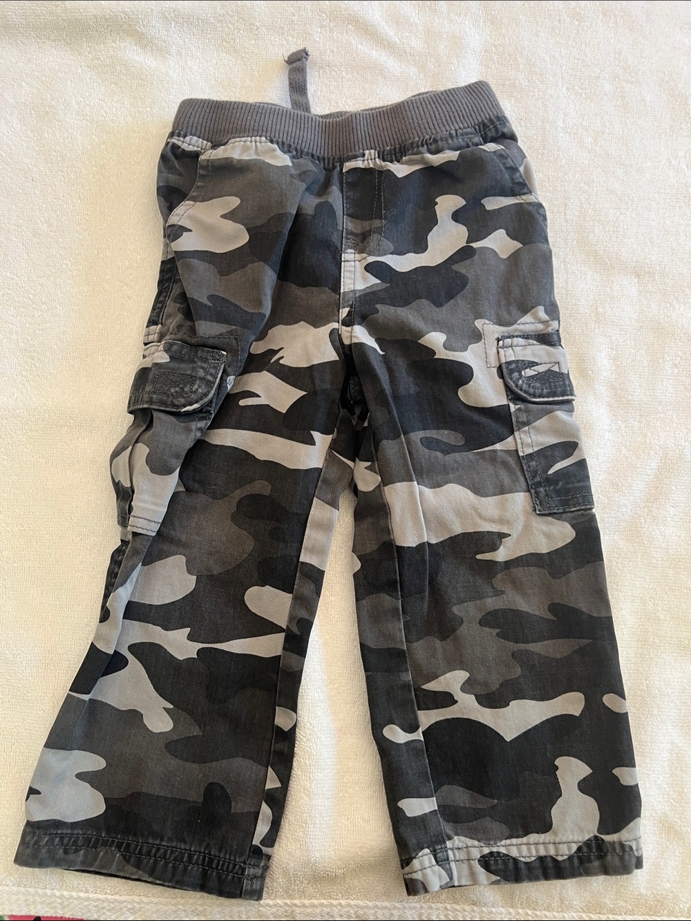 The Children's Place Black & Gray Camo Cargo Joggers